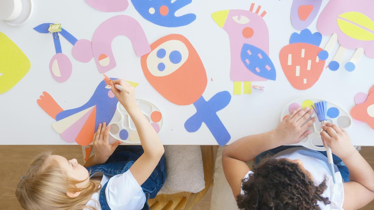 Ispirazioni colore pareti per sala da pranzo luminosa